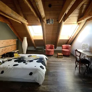 La Grange De L'ardeyrol , Saint-Clément France